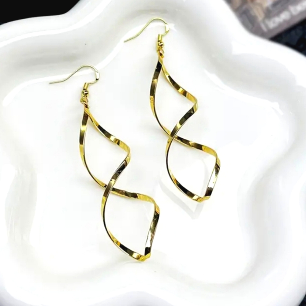 Spiral Drop Earrings. Gold Plated - Picture 4 of 5